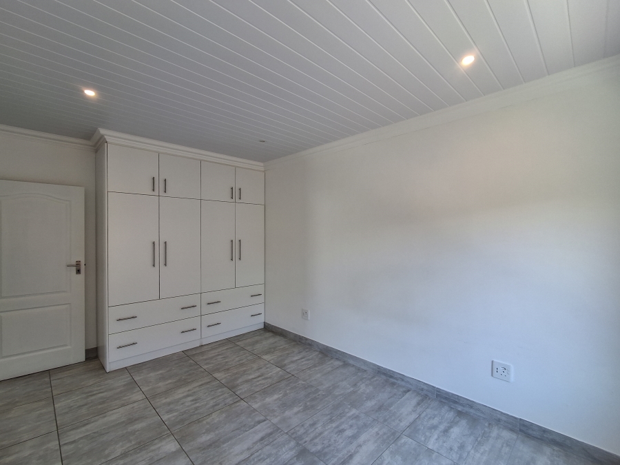 3 Bedroom Property for Sale in Stilbaai Wes Western Cape